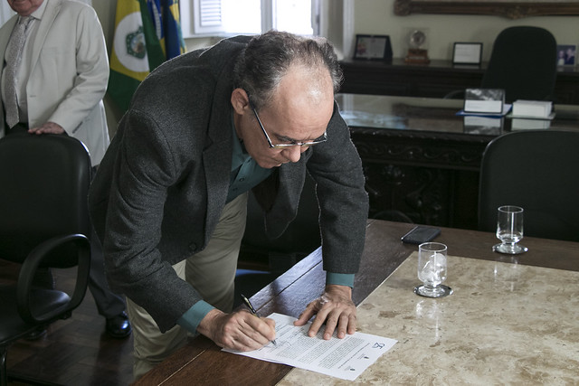 Centro de Águas: UFC e Governo do Estado assinam portaria