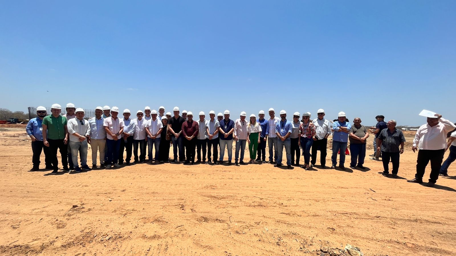 SRH e prefeitos da Codessul visitam obras do Projeto Malha D’água
