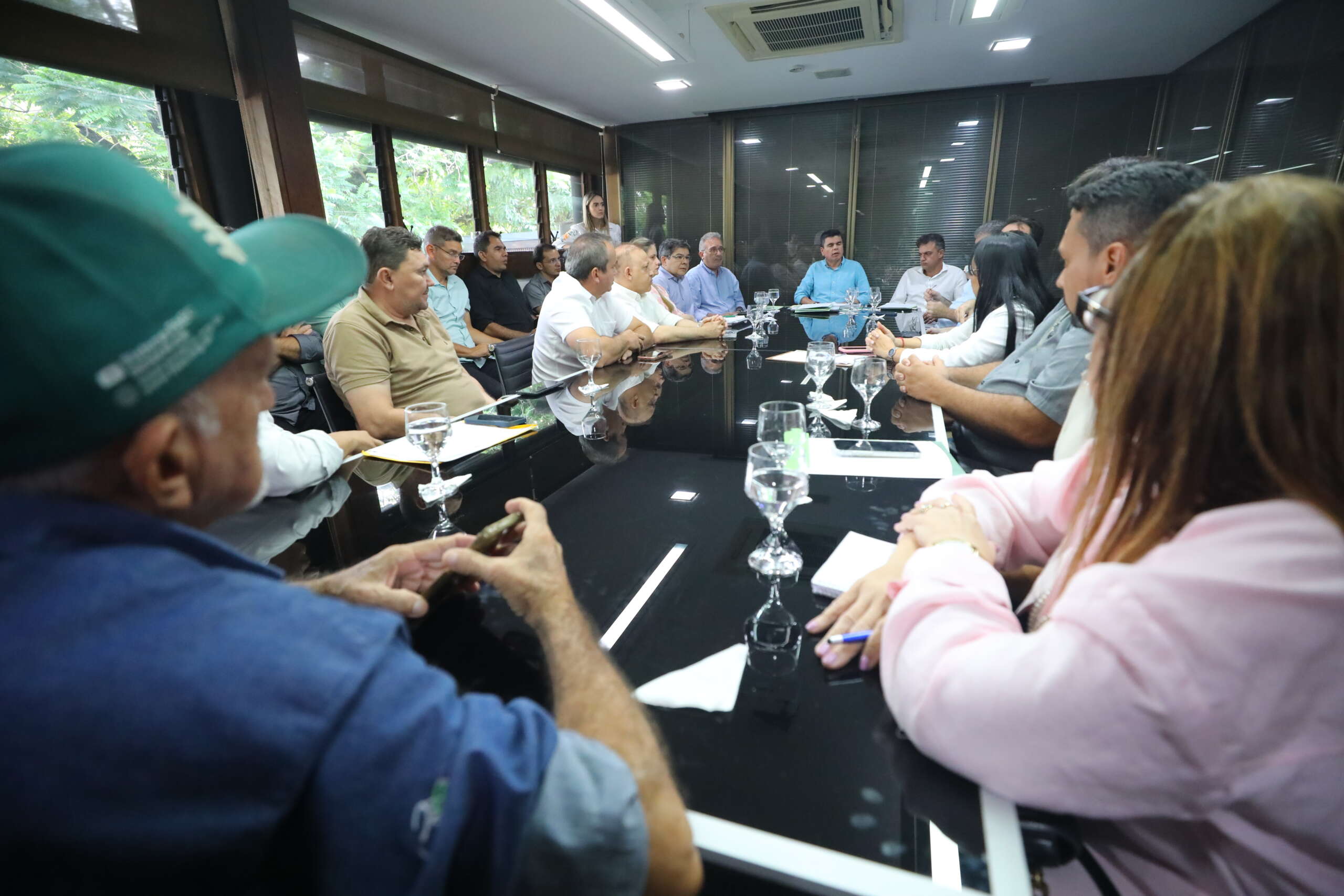 Estado e municípios se reúnem para tratar sobre segurança hídrica