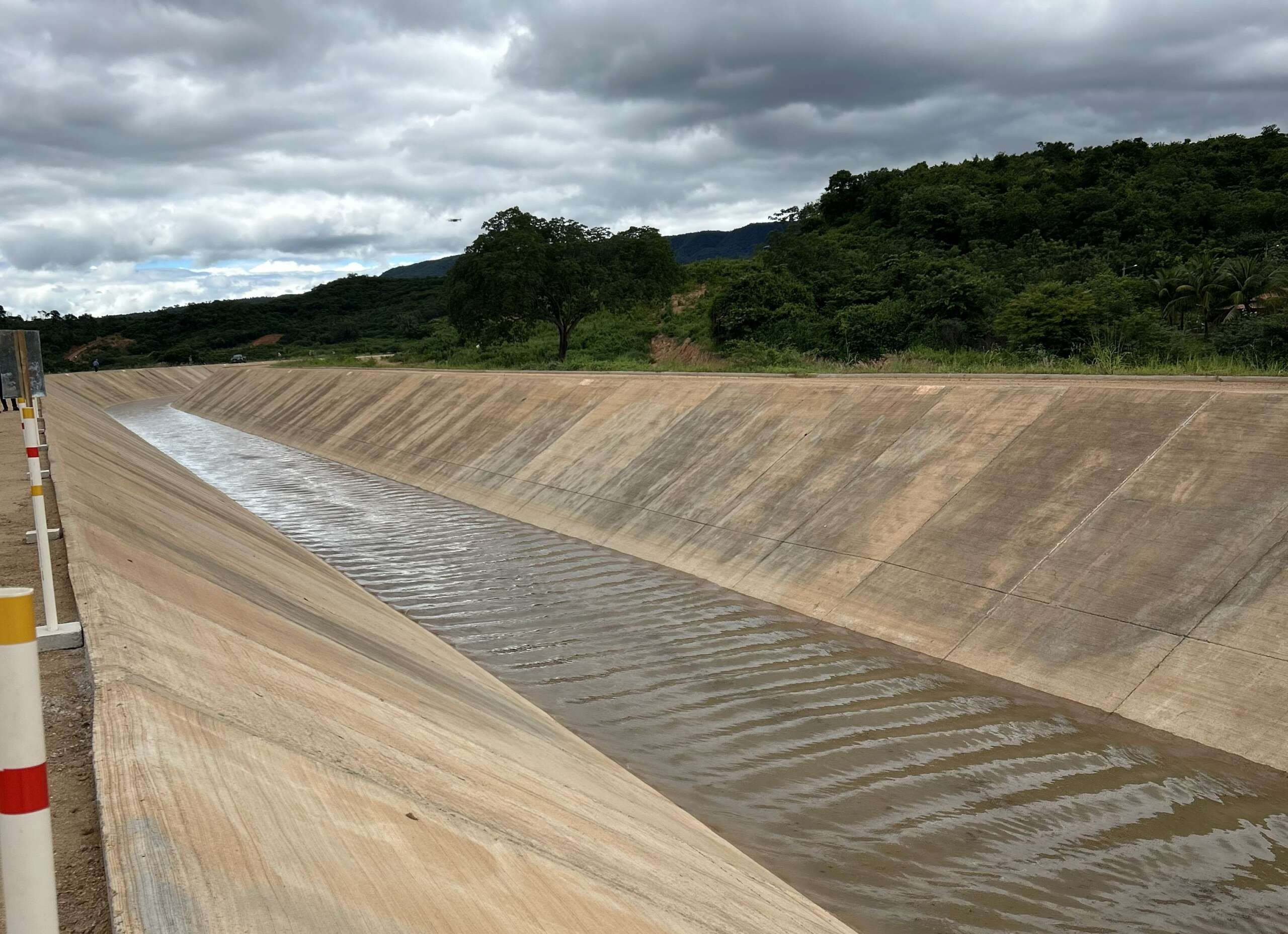 Mais 15 km do Cinturão das Águas são liberados para receber água do São Francisco