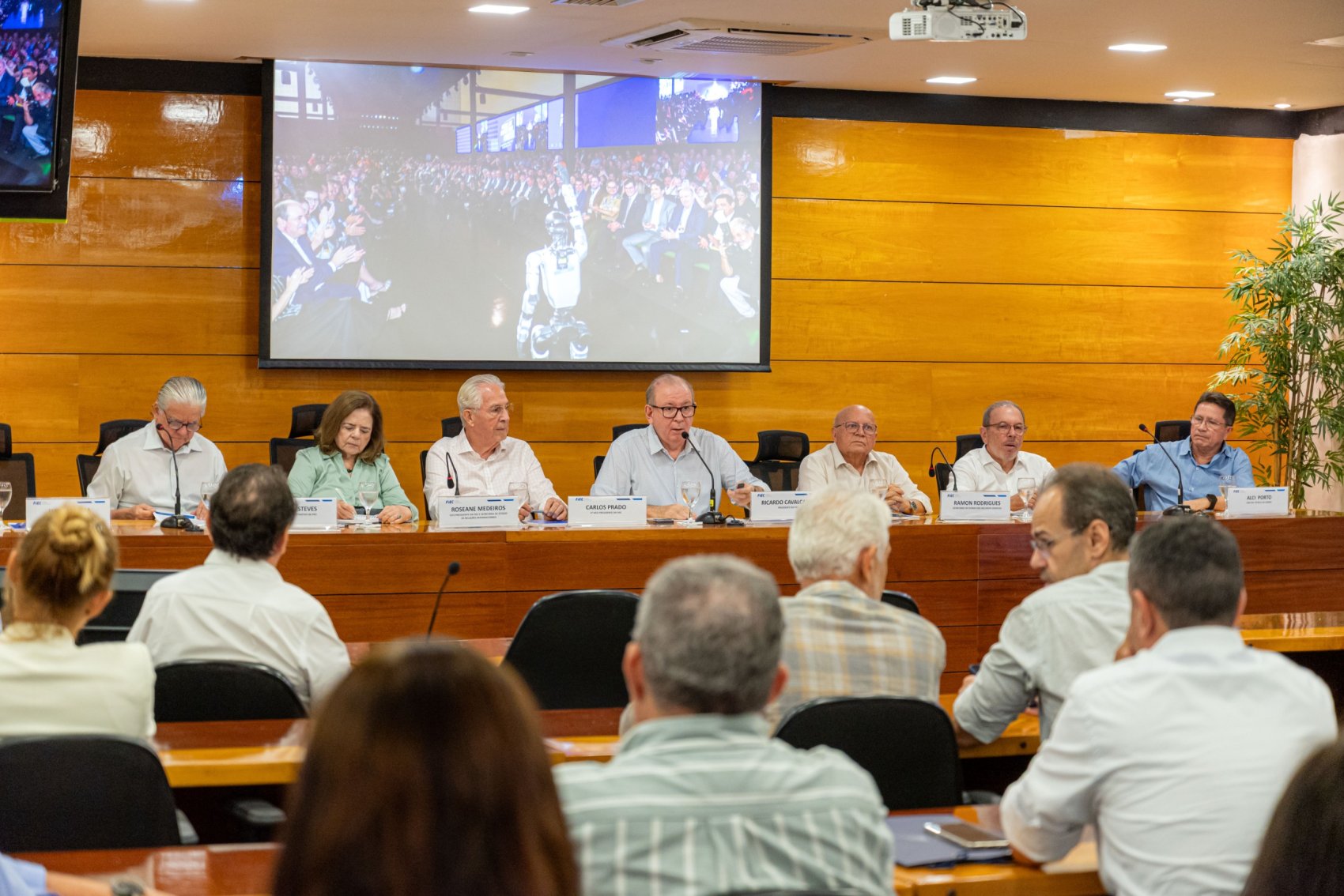 Situação hídrica do Ceará é tema de reunião da diretoria da FIEC